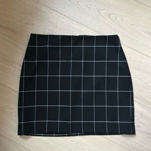 H$M short skirt